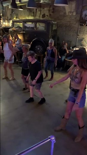 Canadian Stomp Line Dance #linedancewithmelanie #canadianstomp #anymanofmine #shaniatwain