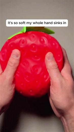 No Bounce, Just Calm. This Giant Strawberry Squishy Is So Satisfying 🍓🌬️