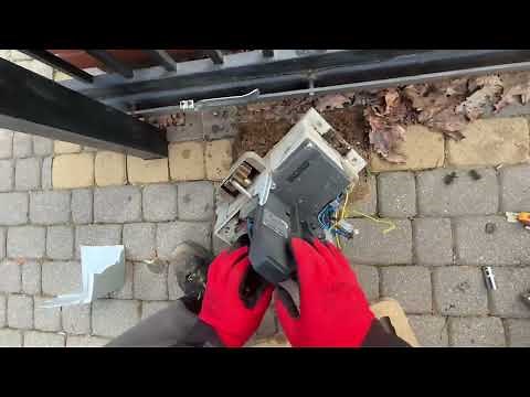 A day with breakdowns Nice Robus 600 replacing the gate drive after the car