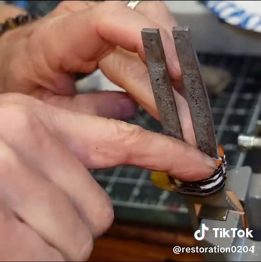 Restoring a Vintage Hunting Knife: Bead-Blasting Techniques