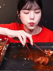 Mukbang with spicy hot chicken and giant octopus on the outside and inside! #eatwithboki #bigbites | Balyjing
