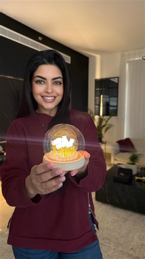 Arpita Kaur on Instagram: "DIY Tulip Lamp 🌷 This DIY is so so so sooooooo pretty and such a fun activity to do while you’re lounging or what to spend some quality time with yourself ❤️ Comment TULIP LAMP and I’ll send you a list of all the products I used. Let me know what you think 💭 See you in the next one ✨ Byeee 👋🏽"