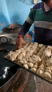 अमेठी जिले के जगदीशपुर मे पड़ने वाला निहालगढ़ रेलवे स्टेशन का आइकॉनिक समोसा !! iconic samosas of Nihalgarh railway station, located in Jagdishpur area of Amethi district !! | Utkarsh Srivastava