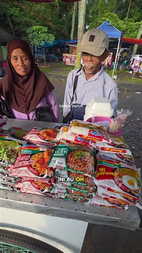 Mie Goreng seporsi 5000 sehari ludes 10 dus #food #foodie #kuliner #idejualan