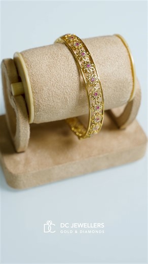 2 Sovereign Uncut Bangle – Screw-Type Elegance ✨