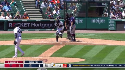 Alex Faedo poncha a 5