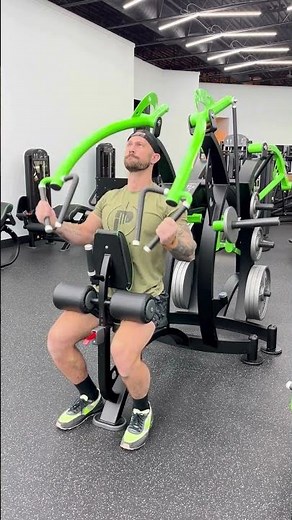 Plate Loaded High Row Machine