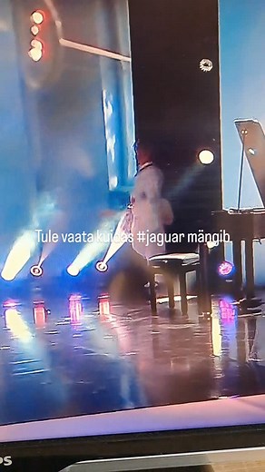 Kes tahab näha ja kuulda kuidas see #fenderjaguar päriselt kõlab, saab kogeda seda juba reedel 21.11 @glam_telliskivi ja 22.11 @genklubi #fender #guitarplayer #rocknroll #köömes | KÖÖMES