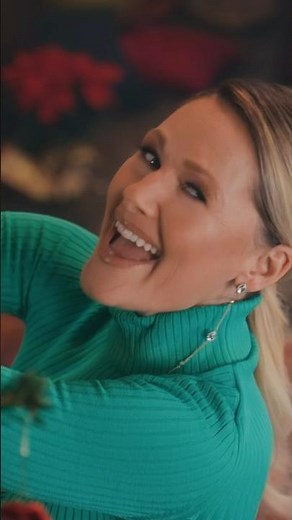 Can't wait for Christmas! 🥰 #helenefischer #themostbeautifulchildrenssongs