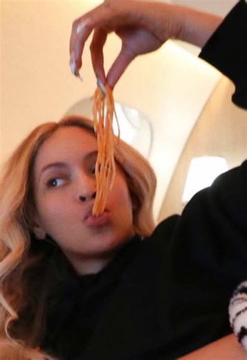 Celebrating Beyoncé: A Tribute to the Queen Bee