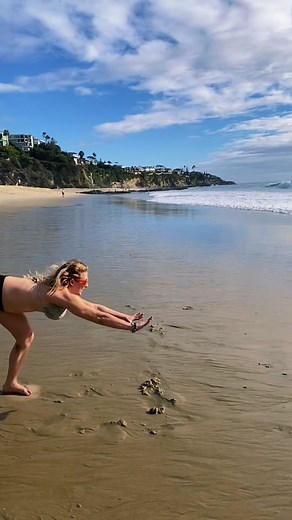 Who else can do this trick? 🎶 #contortion #stretchysarah #splits