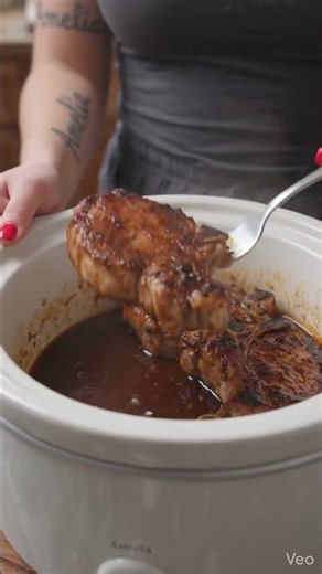 Slow Cooker Honey Garlic Chicken – Juicy, Tender & Flavor-Packed!