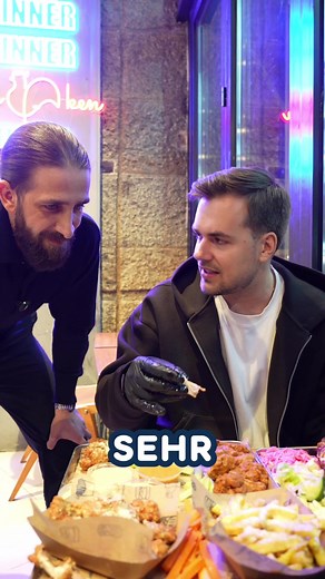 Max und Omar testen die besten Chicken Wings