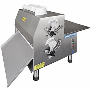 Somerset CDR-2100M 20" Countertop Two Stage Side-Operated Dough Sheeter with Metallic Rollers - 120V, 3/4 hp