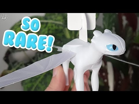RAREST LIGHT FURY TOY!? HTTYD: The Hidden World Subway Action Figure - Review
