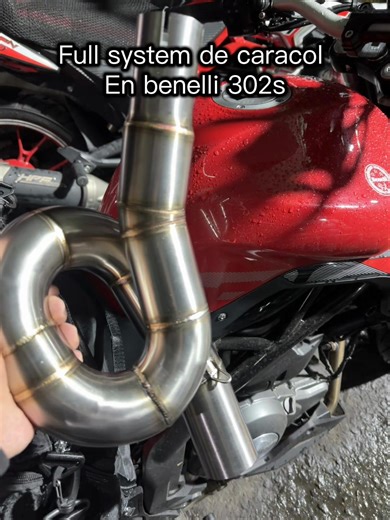 Tubería de Caracol para Benelli 302: ¡Instalación y Sonido!