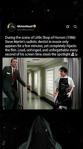 During the scene of Little Shop of Horrors (1986), the dentist didn't see it