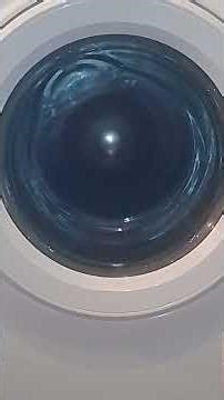 My Dad's Hotpoint 10KG Doing An Interm Spin & Final Rinse!