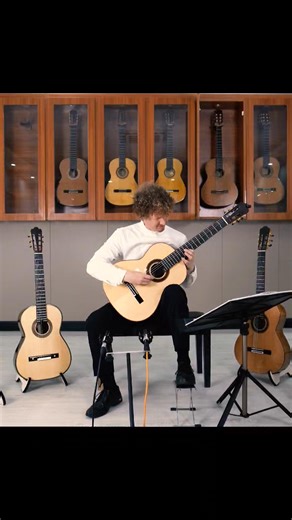 116K views · 2K reactions | The intro of my arrangement of Half-moon Serenade sounds so good on this guitar. If you are interested in this instrument send me a message. | Johannes Moller | Facebook