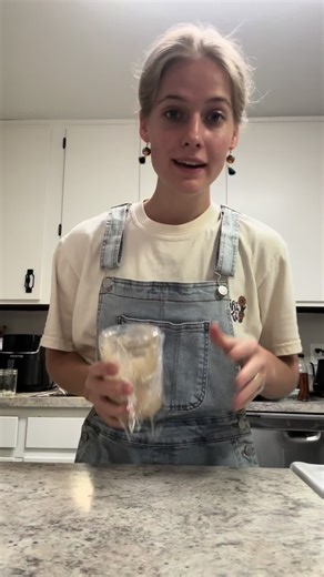 I think it’s time we name her!😄 Thoughts/ideas? #baking #homemade #sourdougbread #learning #bakingfromscratch