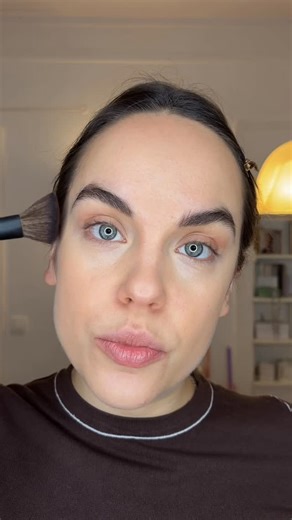 Thelookup on Instagram: "Branchez-vous contouring avec le stick contour @sephoracollection (teinte 02 Light to Medium pour moi) #contouring #maquillage #conseilbeaute #tutorial #makeup"