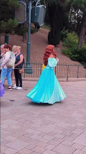 Disneyland Paris Princesses on the move! Ariel, Cinderella, Perla & Suzy mice! #disneylandparis