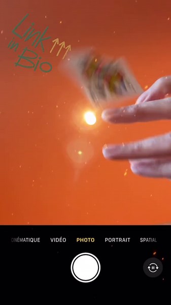 Digital Flap by Magic Reality 😉✨ Real time No gimmick No sleigt of hand No post-production No sync Link in bio ⬆️ #CloseUpMagic #CardMagic #MagicTrick #DigitalMagic #cardmagician #magic #magician #magicianlife