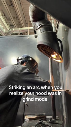 Swear you see Jesus Christ in grind mode 😇@Pipeliners Cloud @Slickman #grindmode #stick #welding #fyp #pipelinerscloud