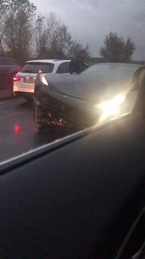 Ferrari 😰 #ferrari #crash #incidente #caraccident #accident #italy #italia #money #cash