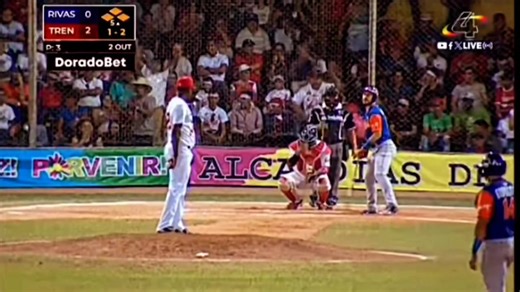 Una vez más EUCLIDES EL CABALLO 🐎 LEYER 🔥 haciendo de las suyas. Entró en relevo en el 5to episodio con las bases llenas, se enfrento a LUIS MONTEALTO, quien le dijo, buenos días, buenas tardes, buenas noches 🔥👊🏻 ponchandolo y manteniendo la ventaja 😎👊🏻 y hasta ahora mismo ganando su 2do encuentro. De la Serie Final. 🇳🇮 Si la selección pretende llevar un cerrador para la Serie Del Caribe, no se equivoquen este es el elegido y el mejor cerrador de esta temporada 2023-2024 de la profesio