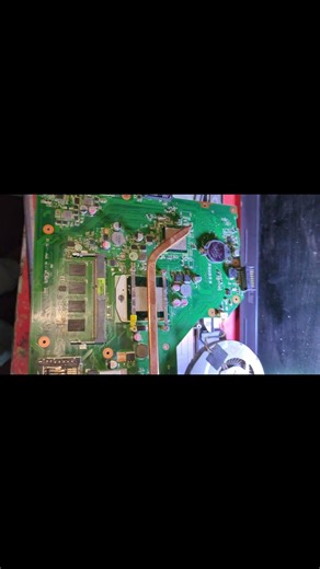 what to do when you spill water on your laptop #WaterDamage#NoDisplay#part1