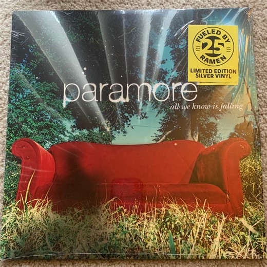 Paramore - All We Know Is Falling