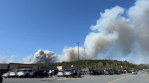 N.S. crews battle wildfire as residents evacuate area