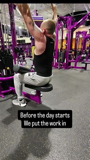 Non stop moving city to city Most people wait for the sun to get moving. I prefer the head start. While the world is still sleeping on their goals, I’m already checking mine off the list.