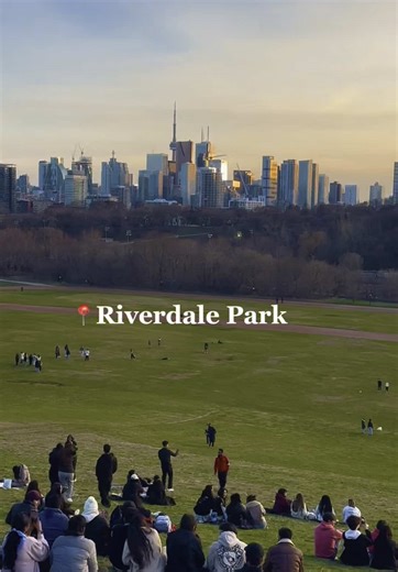 Top Must-Visit Places in Toronto, Canada