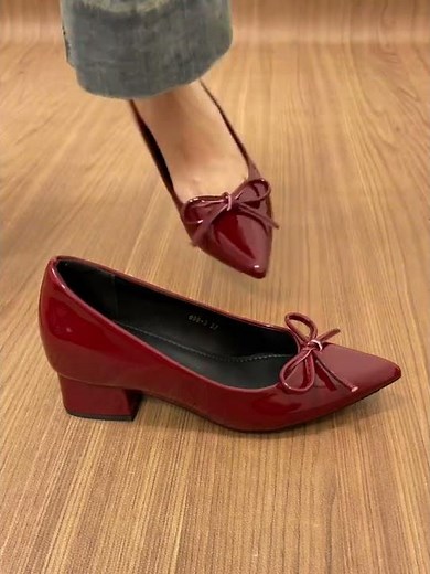 The Perfect Combo: Elegant Pantyhose & High Heels Show #beauty #heels #legs #foot