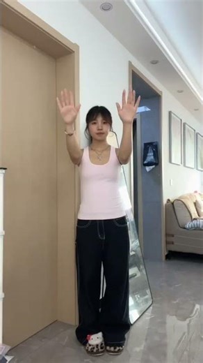 Master the Art of Spring & Summer Fashion - Your Style Guide FashionEssentials