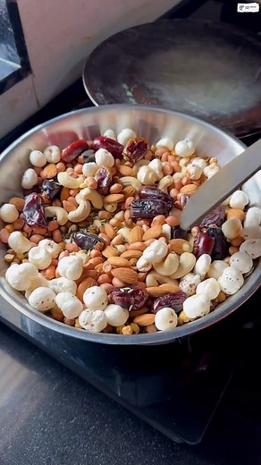 Asmr Indianchef on Instagram: "Homemade Protein Powder Recipe | Natural, Healthy & Budget-Friendly! 📝 Description: Make your own natural protein powder at home using nuts, seeds, and grains — no chemicals, no preservatives! Perfect for muscle gain, weight management, and daily energy. Save money and go healthy with this easy recipe. ✅ Ingredients Used: • Almonds • Pumpkin Seeds • Flax Seeds • Sunflower Seeds • Walnuts • Rolled Oats • Chia Seeds • Cardamom (optional for flavor) ✅ Benefits: • Ric