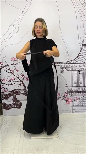 Oboro - velvet blouse with a removable sleeve & a belt