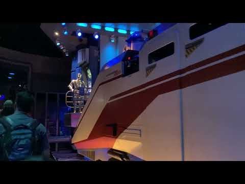Disney 2026 | Hollywood Studios | Star Tours Line Queue & Boarding | Take 2
