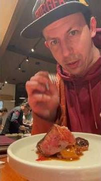 Pintxo-Tour in San Sebastián: Von zarten Ochsenbäckchen bis zum berühmten Burned Cheesecake!