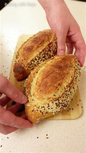 Perfectly Seeded Sourdough Crust 🥖 #sourdough #bread