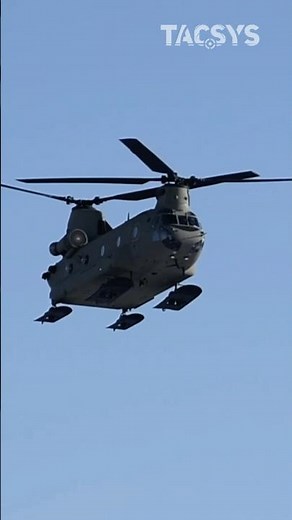 U.S. Army CH-47 Chinook Makes a Powerful Landing