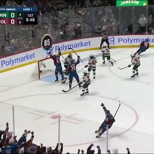 Martin Nečas with an assist vs Wild in game 1