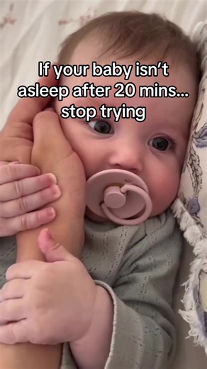 Follow for more baby sleep tips from a dad who’s did the research so you don’t have to 🙌 If your baby isn’t asleep after about 15–20 minutes, it often means they simply aren’t quite tired enough yet. And sitting there in the dark trying harder and harder usually just makes everyone more frustrated. Instead, try a quick reset: ✨ Pause the attempt ✨ Get them up for a bit ✨ Try again in 30–45 minutes Often they’ll fall asleep much faster the second time. This is also why wake windows and sleep pre