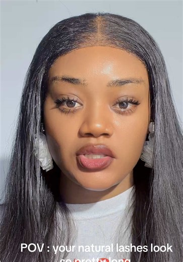 Achieve Long, Natural-Looking Lashes