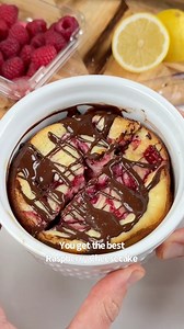 Healthy Raspberry Cheesecake 😋🍰🙌 What you need: 2 oz softened cream cheese 1 large egg 2 tbsp SF sweetener 2 tbsp raspberries 1/2 tbsp lemon juice How to make it: 1. Mash your raspberries with your lemon juice and set aside. 2. Then blend your cream cheese, egg & sweetener. 3. Pour into a greased ramekin, swirl in your raspberries and bake @ 350F for 30 mins. 4. Take it out, let chill & enjoy! | Keto Snackz