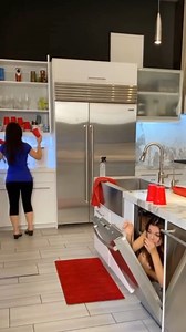 She gets caught & ends up so wet! 🤣💦 | Las Vegas Actor Showcase