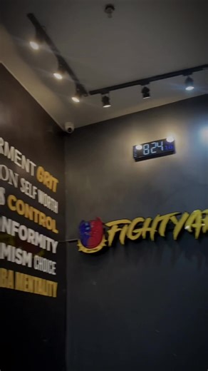 Welcome to Fightyard Combat and Fitness Center! 🥊 We are an all-in-one roof workout experience We have a variety of exercise options under a single roof 1:1 Boxing Session 1:1 Muay Thai Brazilian Jiu Jitsu Brazilian Jiu kids Ballet kids MMA & Wrestling Spinning Ride45 Freestyle Spinning Cross fit, HIIT, AB Blaster and Circuit Training Femme dance Hiphop dance Ashtanga Yoga Join our growing Community Beginners - Advanced - Fitness Enthusiasts are welcome! #fitness #gym #muaythai #boxing #trainin