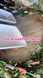 This is one of our favourite breakfasts, so pretty and so delicious🥰Spring is well and truly here 🌸 waffles are 1 syn each and the Alpro vanilla which tastes just like custard is 125g for 1 syn. Iv been using this for ages it’s so nice. Stunning! Have a lovely day💛 | Claire Abebrese